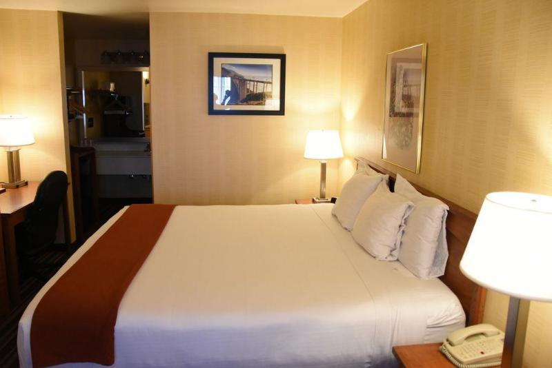 Howard Johnson By Wyndham Middletown Newport Area Eksteriør billede